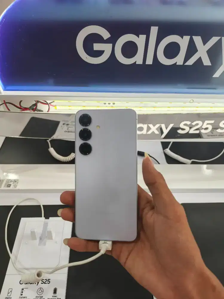 SAMSUNG S25 12/256