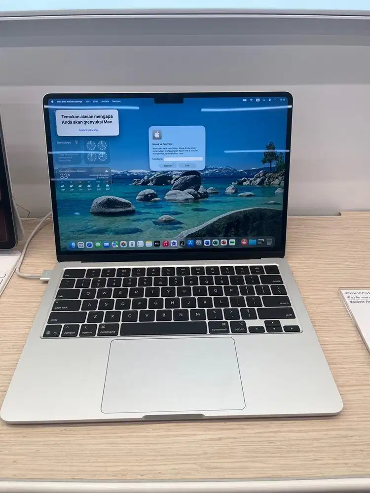 macbook air M3 13inchi cicilan syarat ktp! promo free angsuran