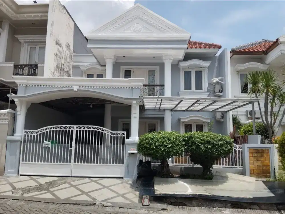 Murah Rumah Classic 2 Lantai Baru Renovasi di Villa Valensia Pakuwon