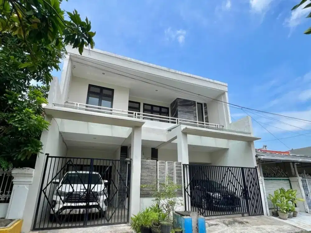 Murah Rumah 2 Lantai Sudah Renovasi di Baruk Timur 1 Menit ke Merr