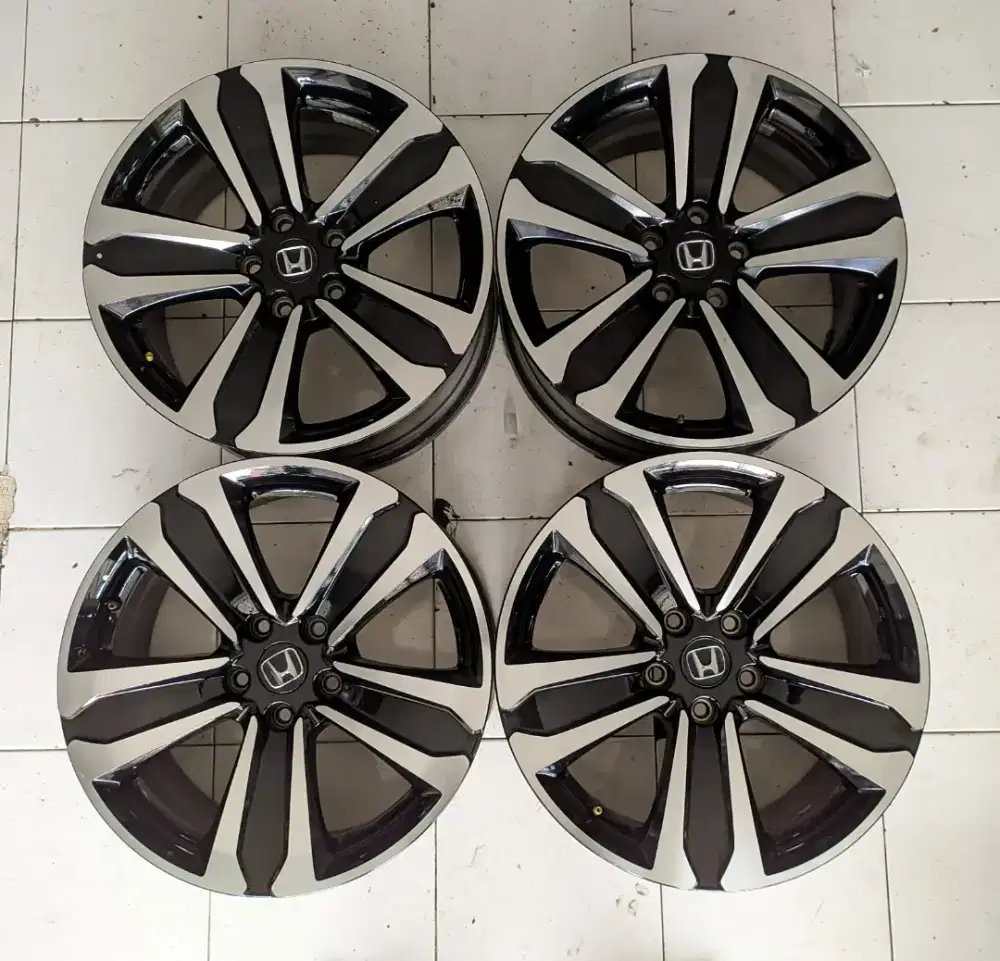R18 Original CRV prestige Mulus No replika