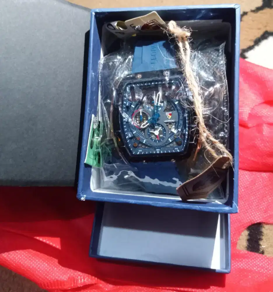 Jam tangan New sale