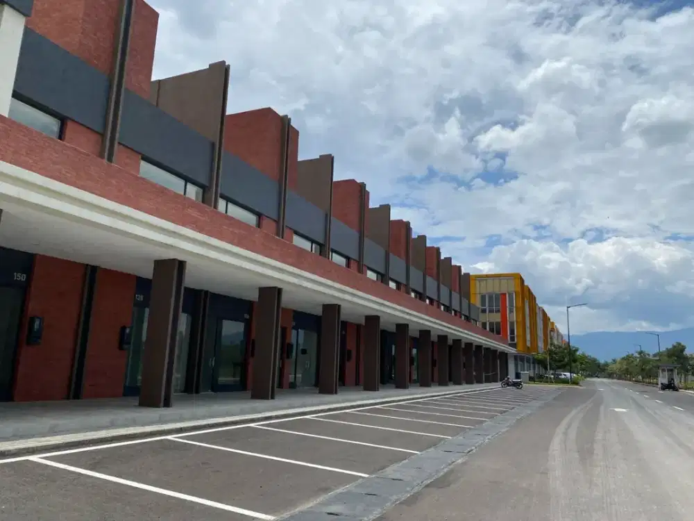 Ruko Magna Terrace Siap huni 3 lantai bagus di Summarecon Bandung