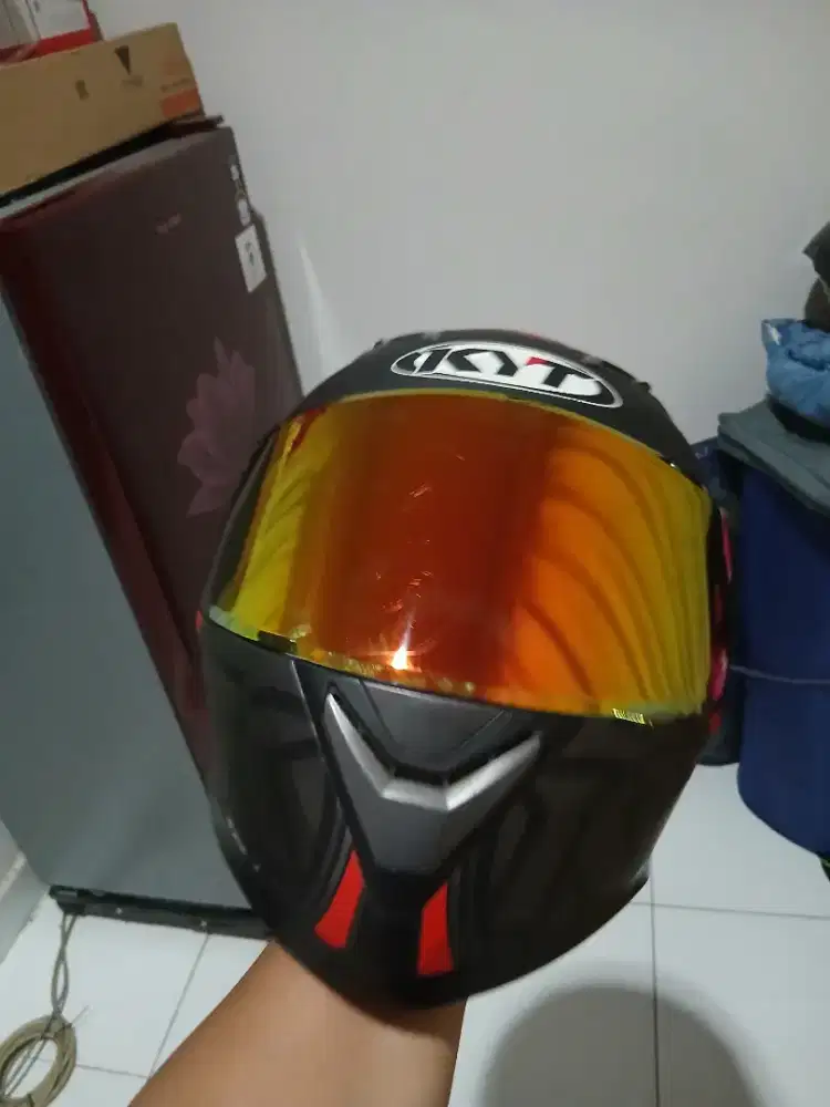 Kyt falcon (helm simpanan)
