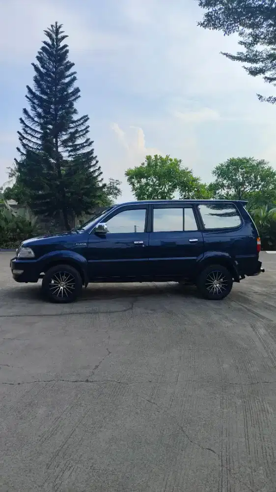 Kijang New lgx 1.8 mt istimewa
