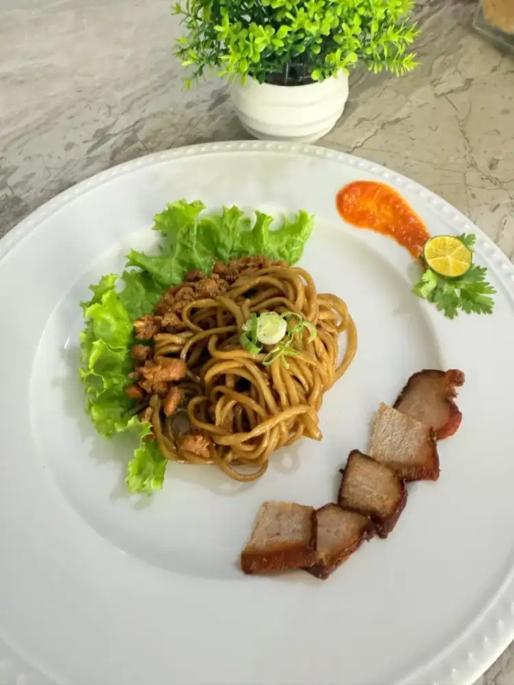 Waiters untuk wanita