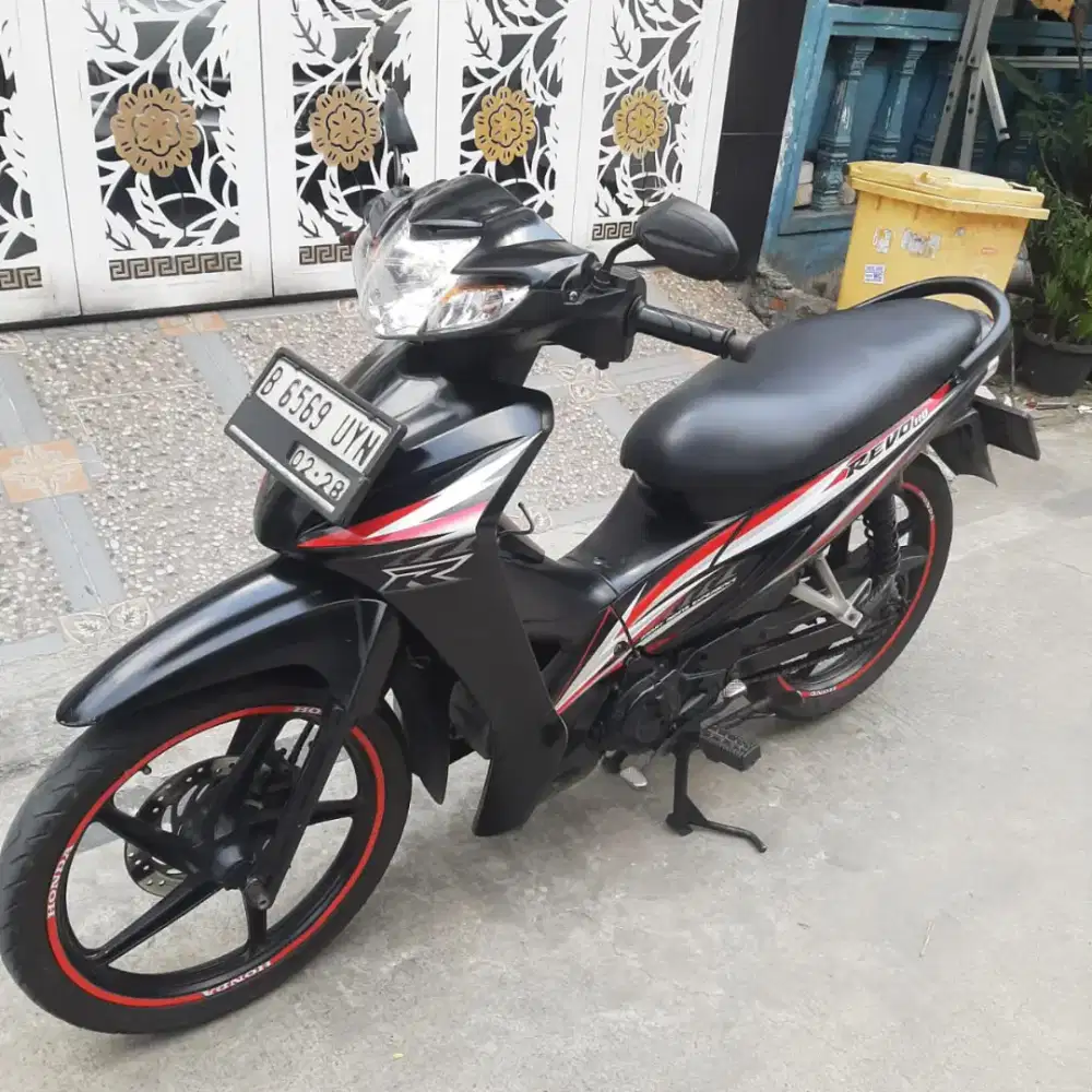 Honda Absolut Revo 2012 CW ss lengkap mesin bagus pajak hidup B DKI