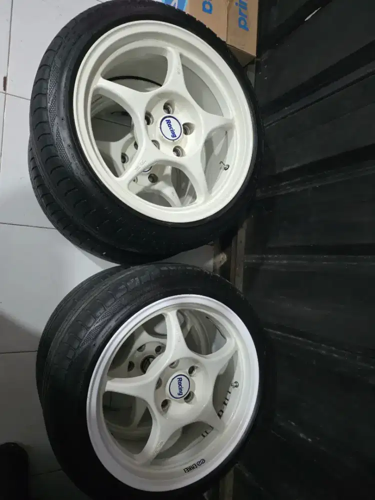 velg enkei R 17 dan ban