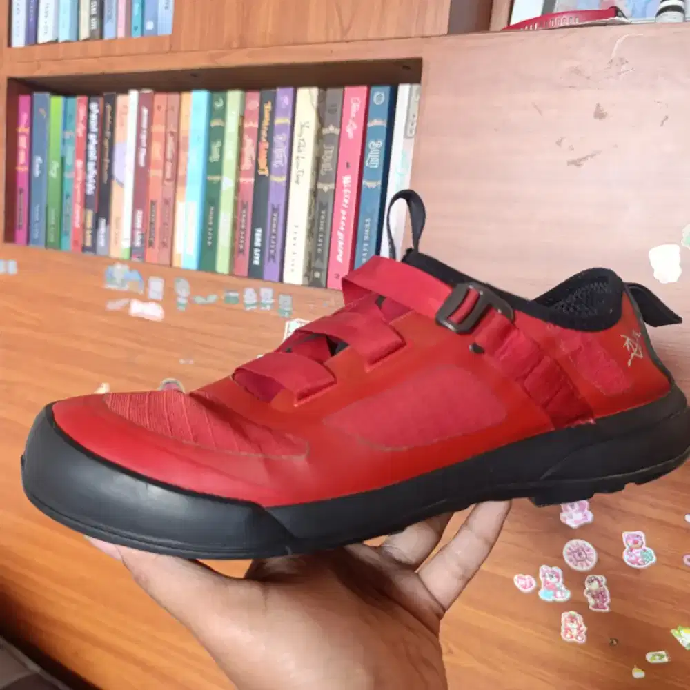 Jual sepatu arcteryx keren