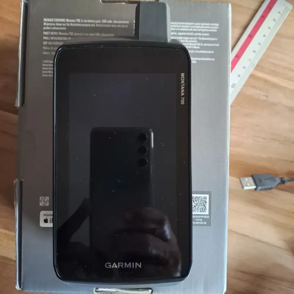 GPS GARMIN MONTANA 700 BEKAS