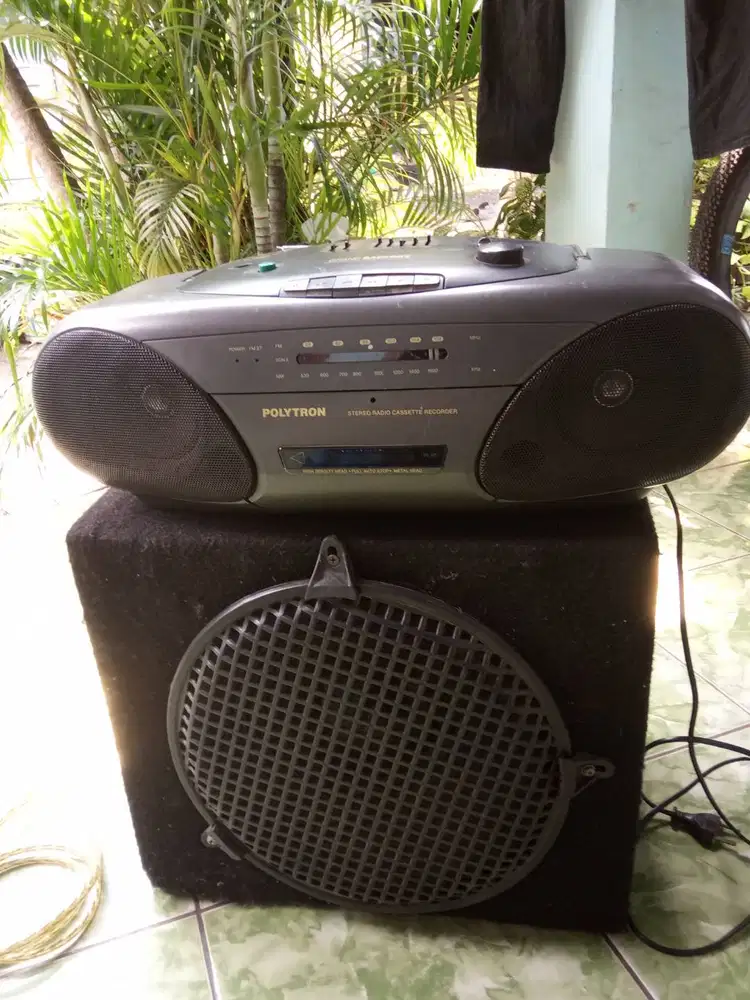 Speaker 10 dan radio
