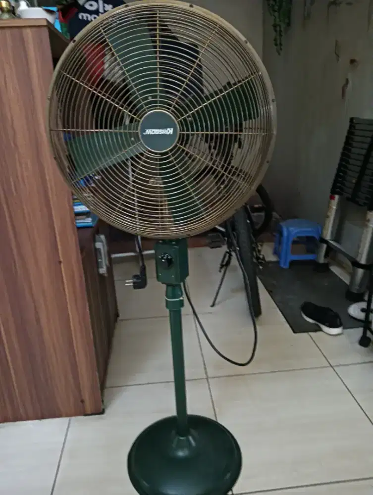 Kipas angin berdiri stand krisbow