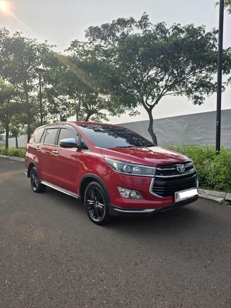 Toyota Innova Reborn Venturer NIK 2019