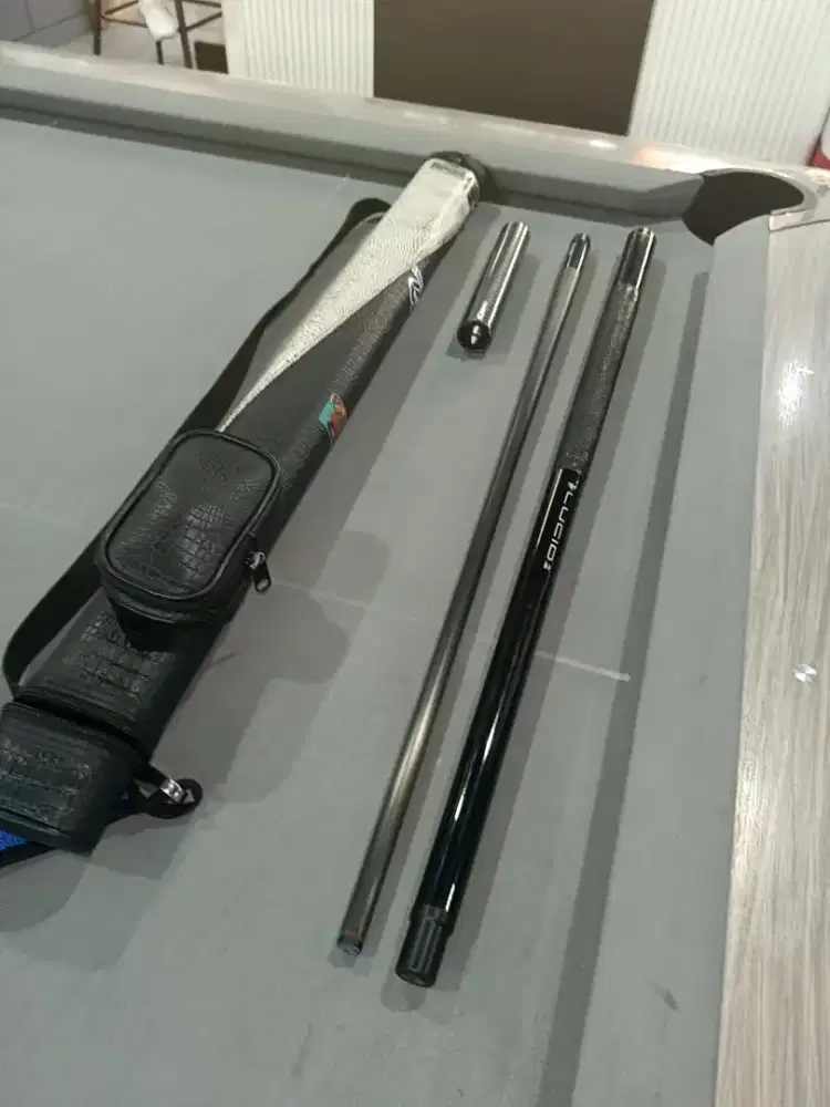 Dijual stik billiard 2nd kondisi 99,9 %