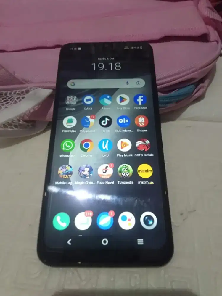 Vivo v23e ram 8+4/128gb