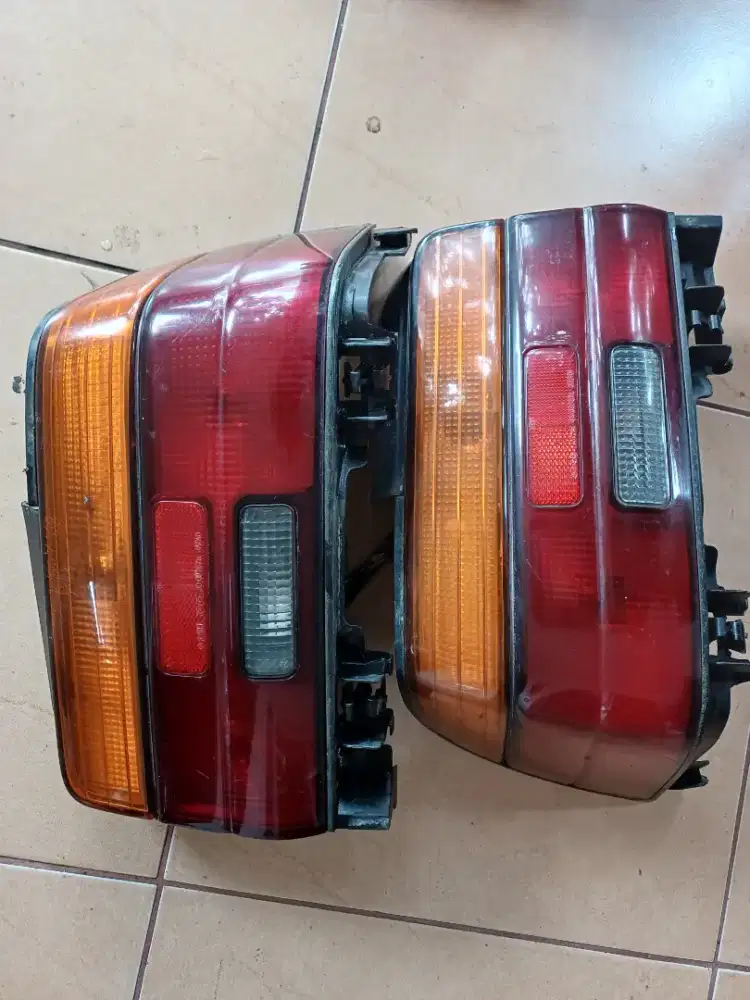 Lampu belakang great corolla