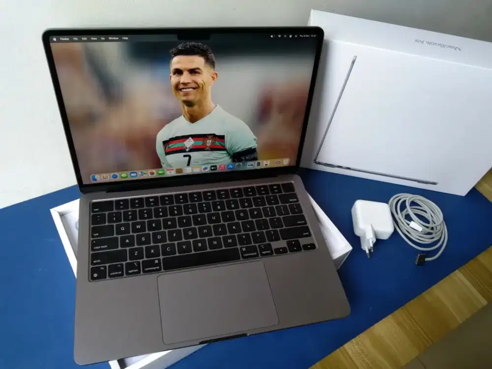 MacBook Air 2022 M2 8/256 Fullset