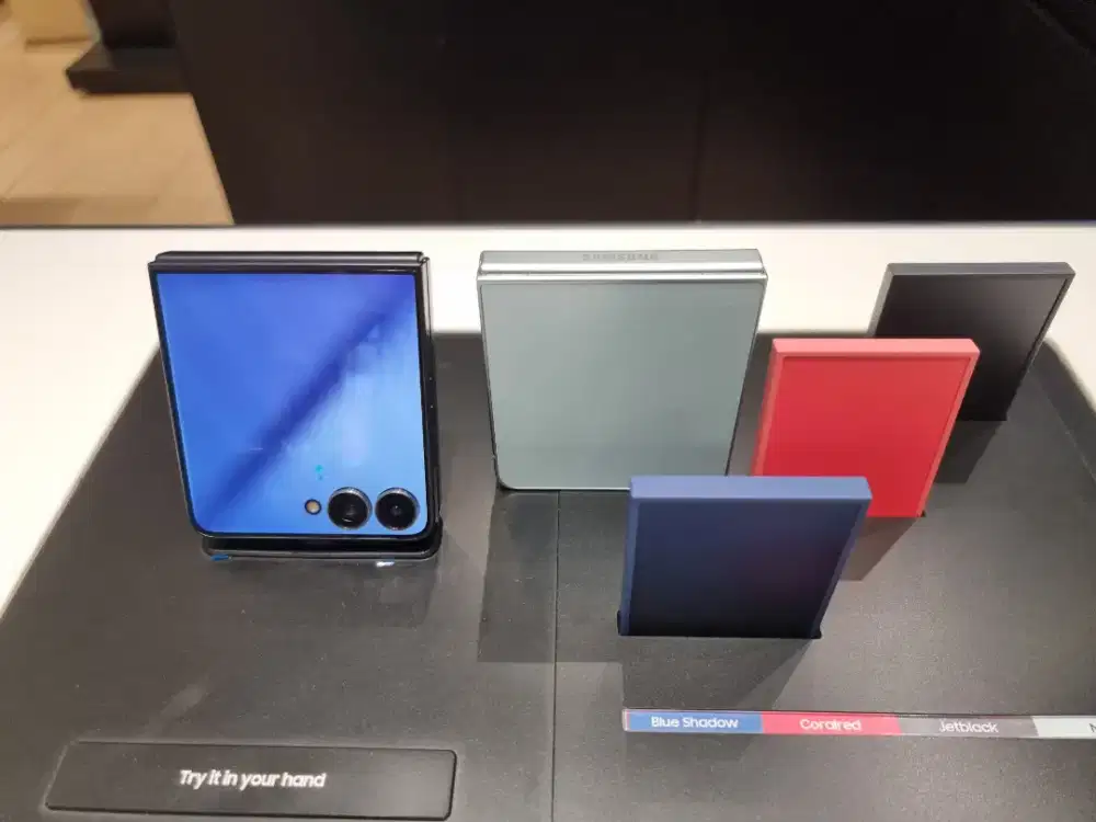 Samsung Z Flip 7 256GB