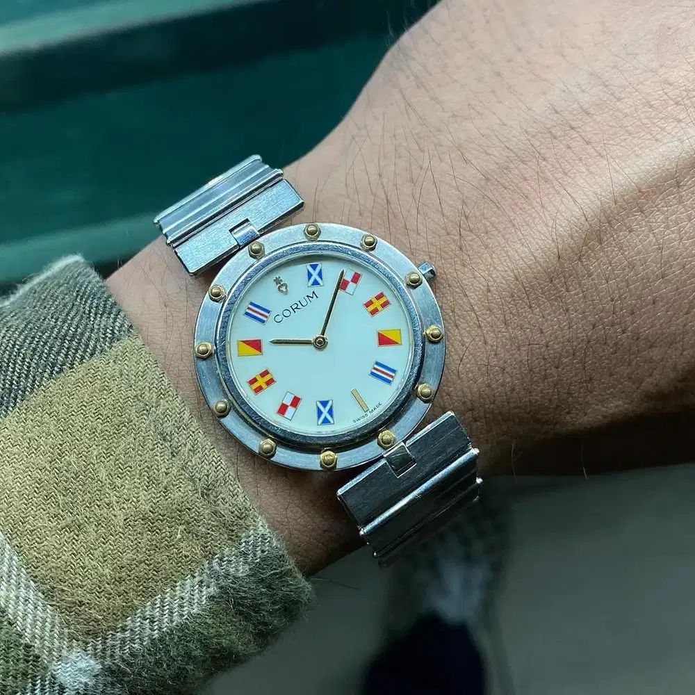 Corum Clipper Club Quartz Movement