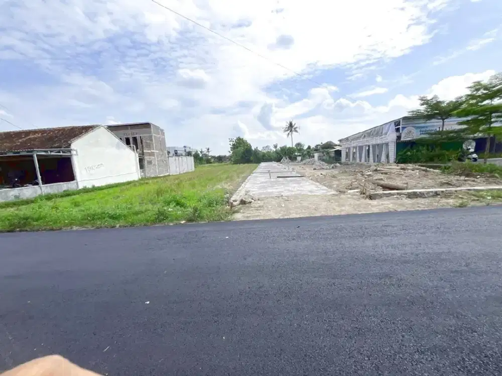 8 Menit Alun Alun Utara, Tanah Dalam Ringroad di Banyuraden