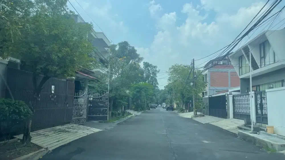 Rumah brand new furnished dekat MKG