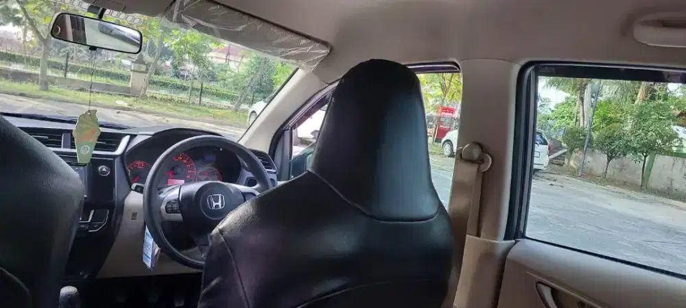 Mobil Berkualitas  & Bergaransi di Pekanbaru