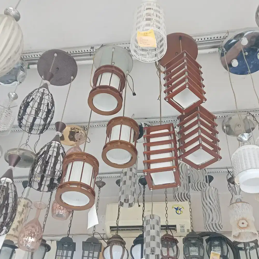 Lampu hias Surabaya