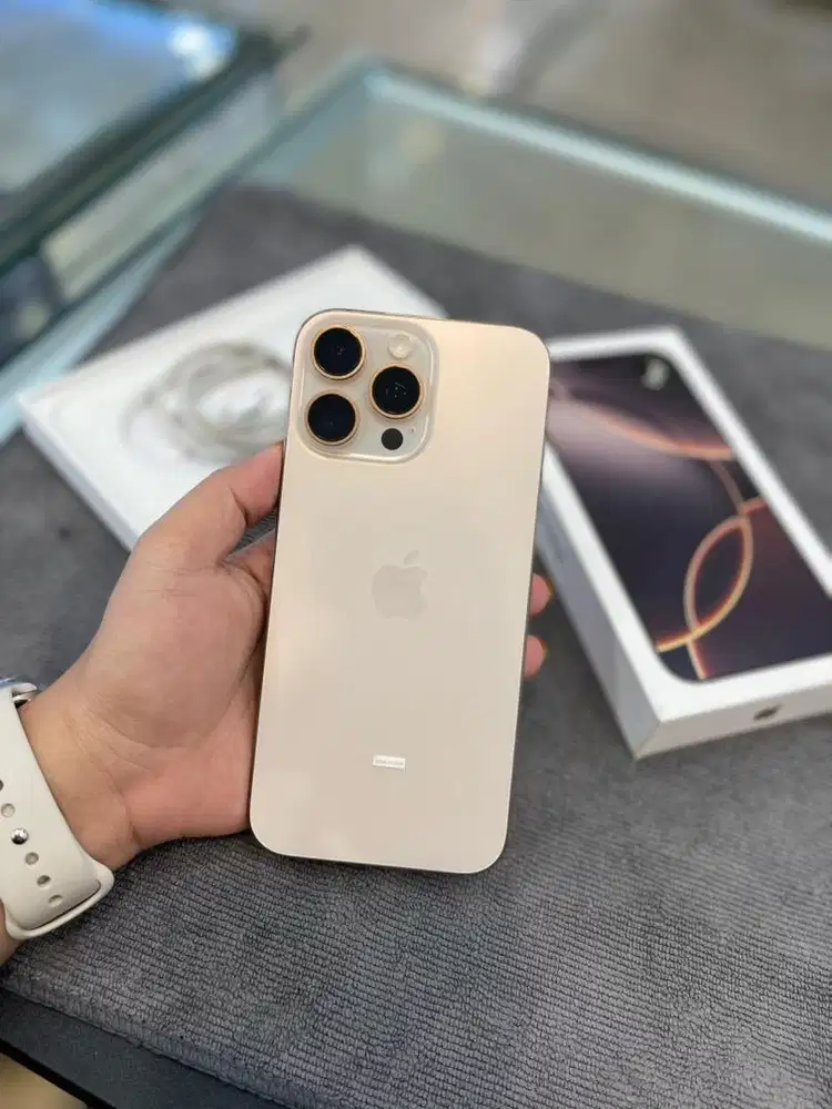 Iphone 16pro max 256 Desert titanium Ibox On 10/04/2026 fullset |secon
