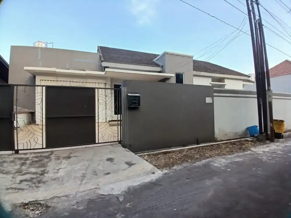 Rumah  Siap Huni dan nyaman daerah Bukit Sari – 10755
