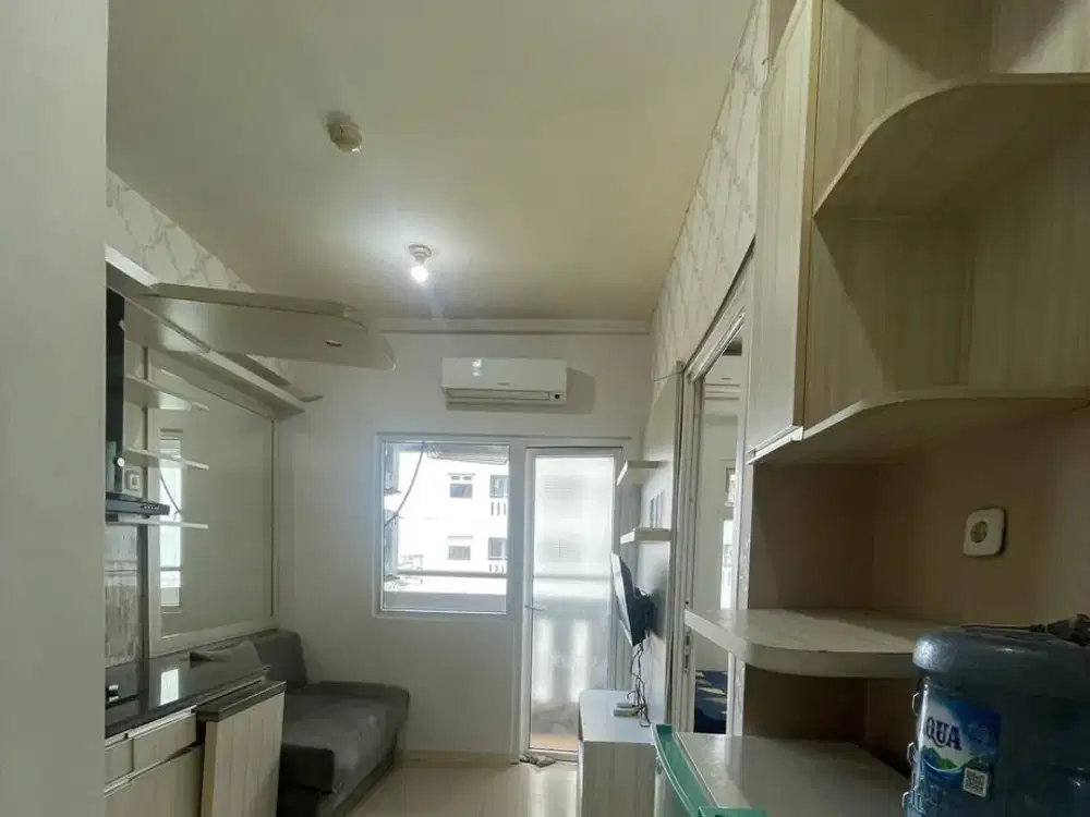 DI JUAL MURAH! Apartemen Green Pramuka 2BR Furnish di Atas Mall