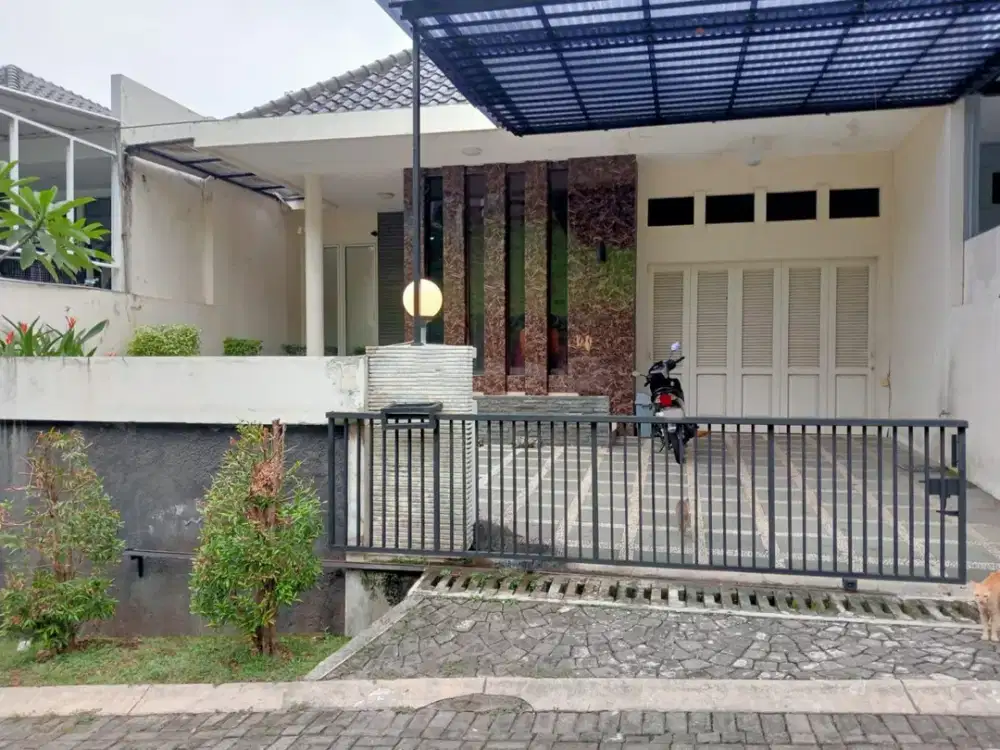 Rumah siap huni dan nyaman  Candi Golf Semarang selatan – 10756