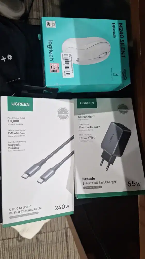 Fast Charger, Cable Type C-to-C, Mouse Wireless