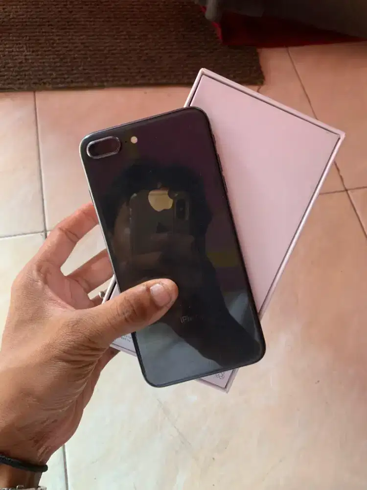 iPhone 8 plus 64 gb all operator