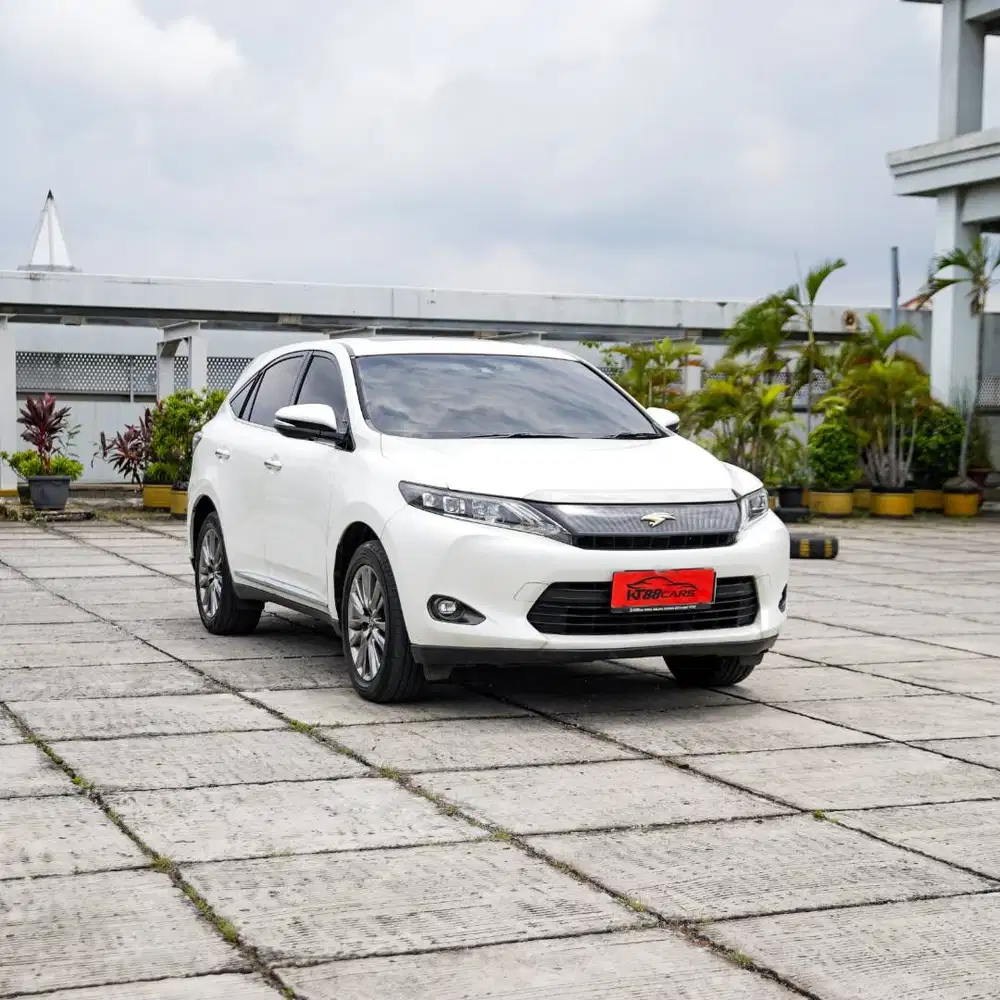 Toyota Harrier 2.0 advance 2014 putih matic