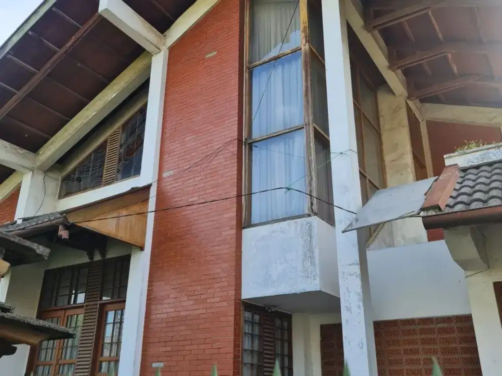 Jual Rumah Siap Huni hook lokasi dangdeur surya somantri