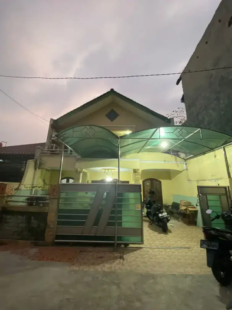 DIJUAL RUMAH 2,5 lantai Kavling Perwira mandiri Bekasi utara
