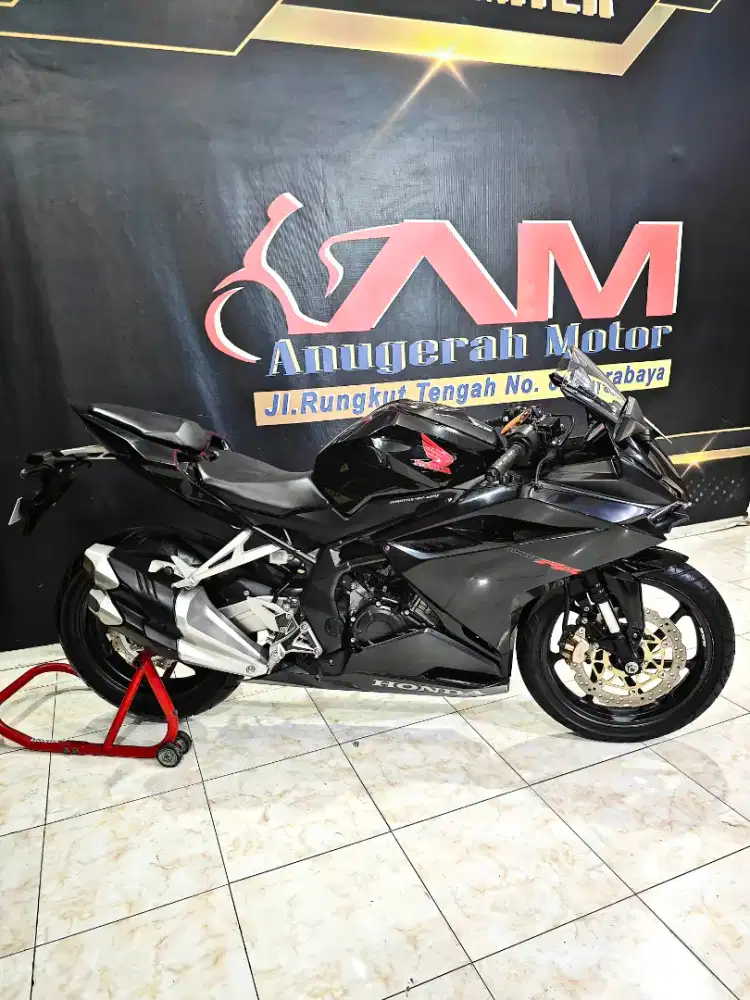 CBR250 RR Black fredom km.4rb glowing 2019 gas. Anugerah Motor Rungkut