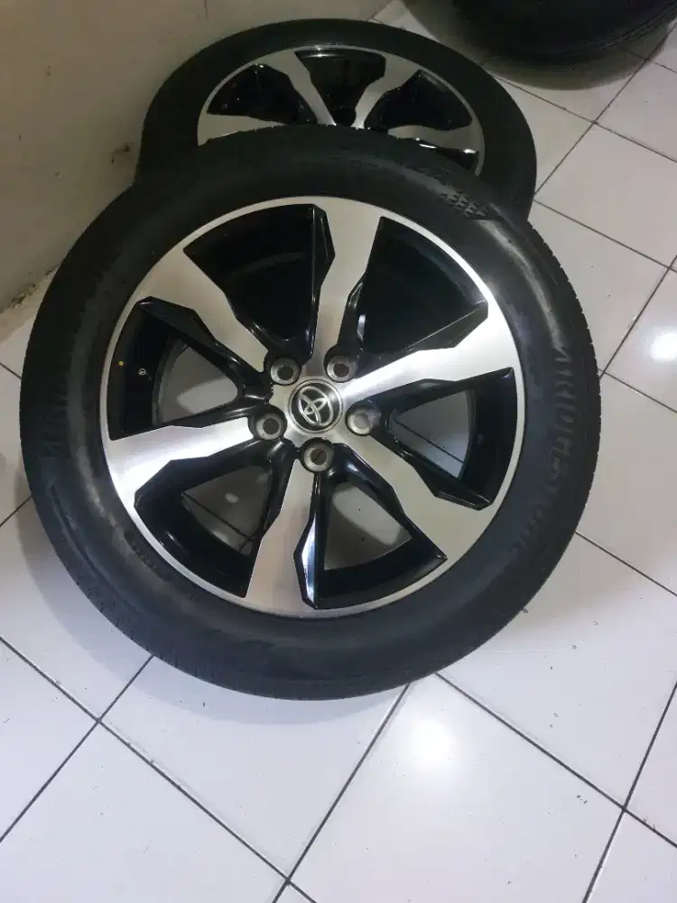 Di jual vleg inova venturer facelift ring 17 original