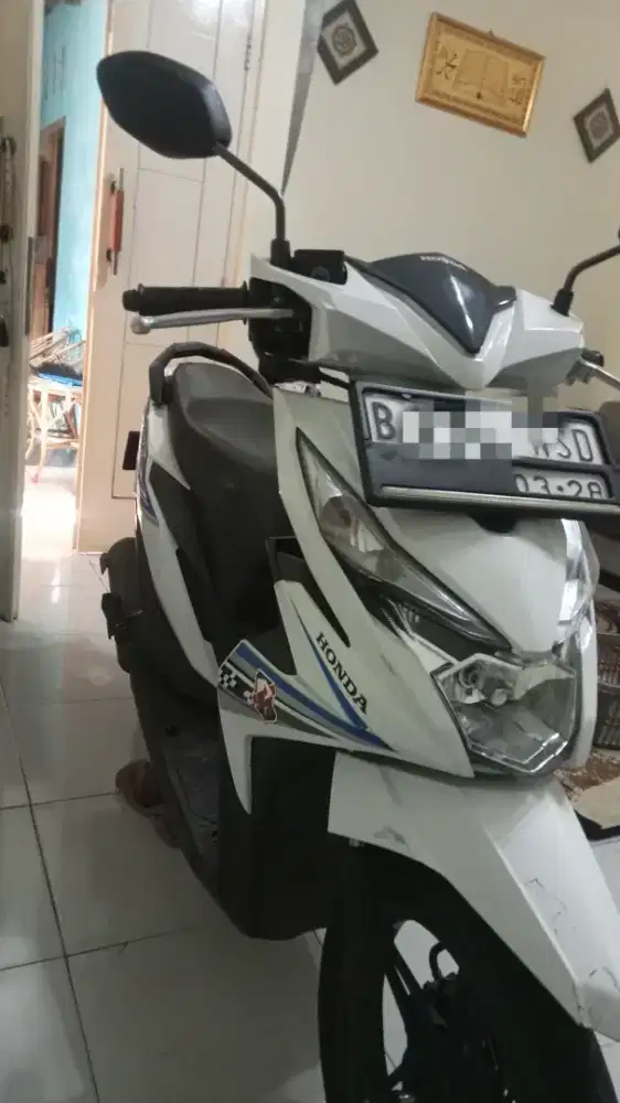 Jual motor beat putih 2018
