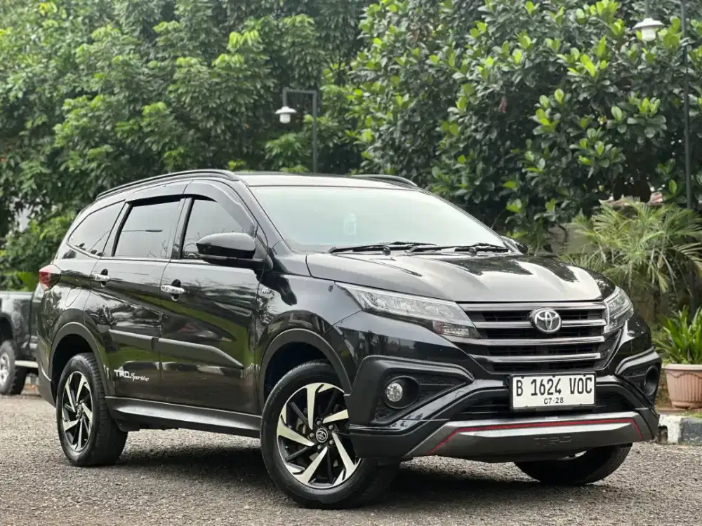 Toyota Rush  1.5 S TRD AT 2018 Hitam Metalik  2019 Terios