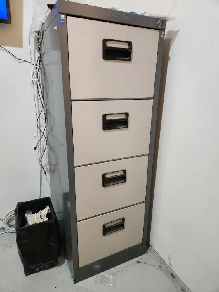 jual failing kabinet empat laci merk super vip sangat istimewa
