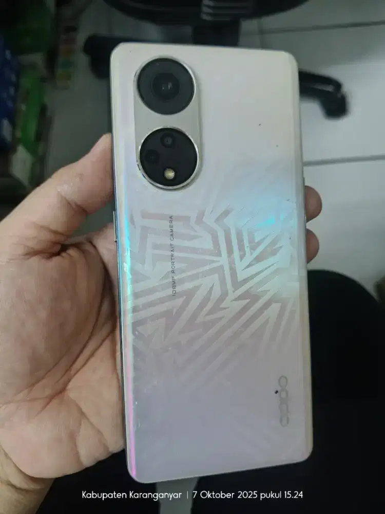 Mulus Oppo Reno 8T 5G 8/256 GB Fullset Ori No Minus