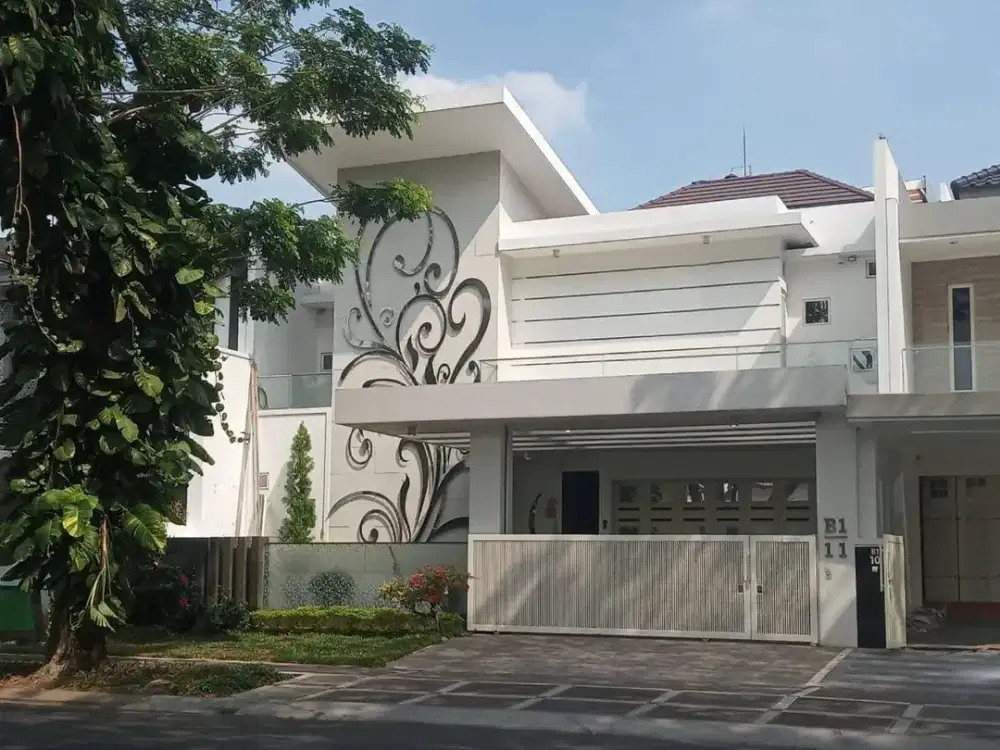 JUAL RUMAH MEWAH DI ROYAL RESIDENCE BOULEVARD SURABAYA