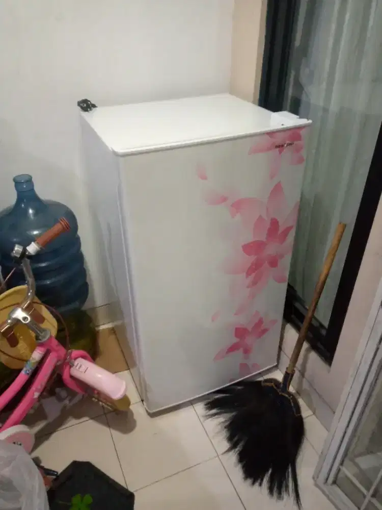 Kulkas sharp 1 pintu