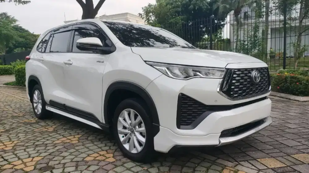 Toyota Innova Zenix V hybrid 2023