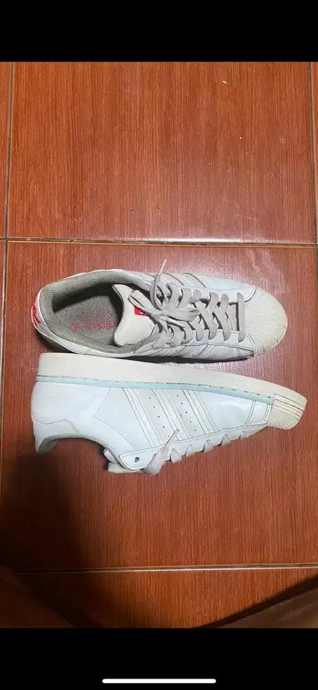 Adidas superstar almost white
