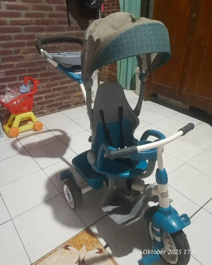 Sepeda anak little tickes