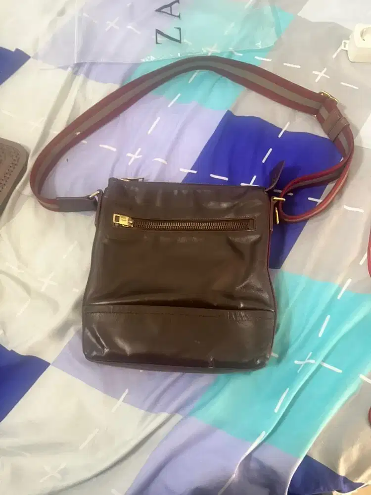 Tas sling BALLY 1000% original