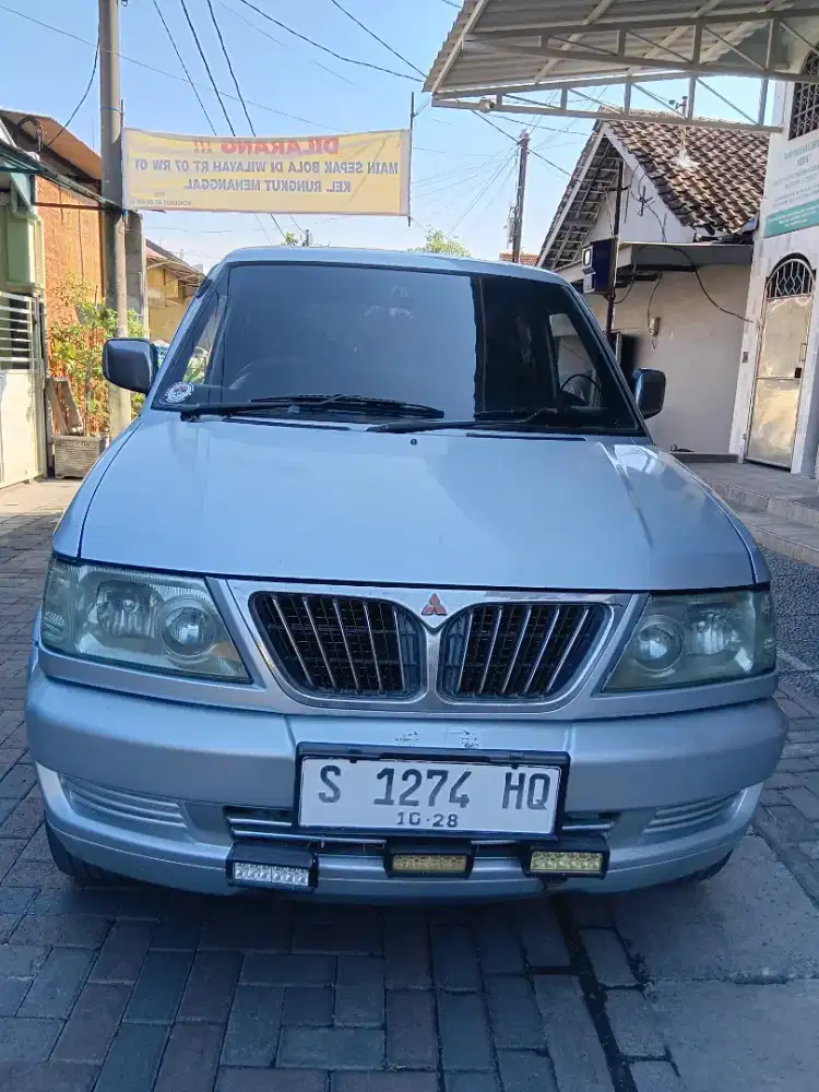 Mitsubishi Kuda 2002 Bensin