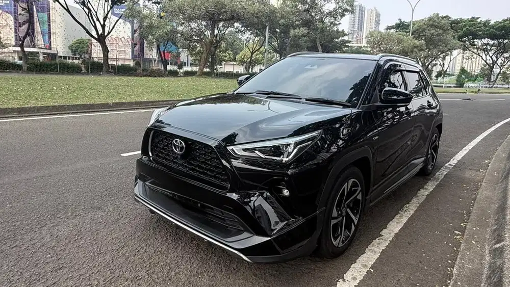 Yariss Cross Hybrid